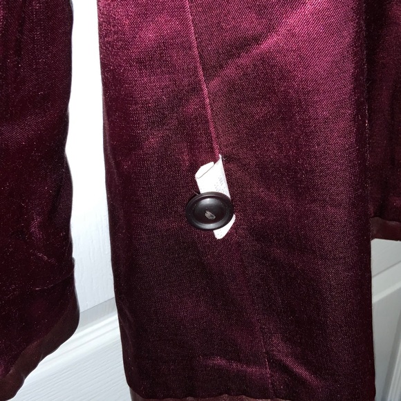 Ladies Old Hide House of Acton Leather Jacket - Picture 13 of 15